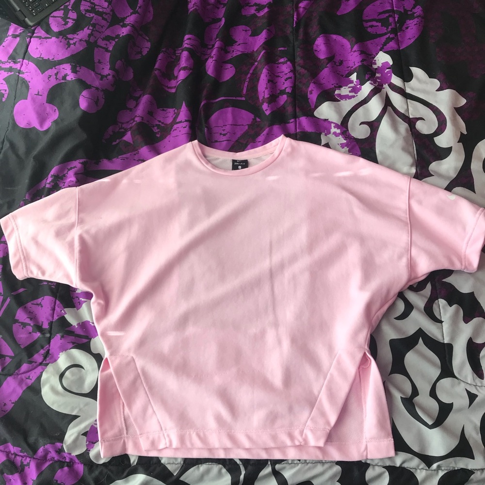 PINK NIKE TOP